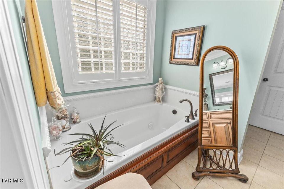 Photo #24: 216 Bridgewater Court