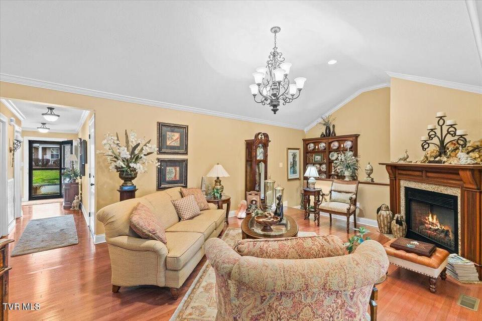 Photo #3: 216 Bridgewater Court