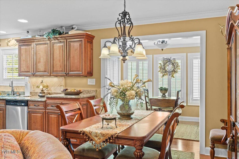 Photo #31: 216 Bridgewater Court