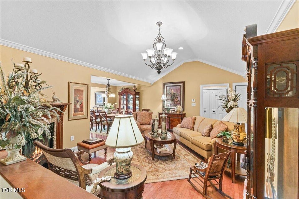 Photo #38: 216 Bridgewater Court