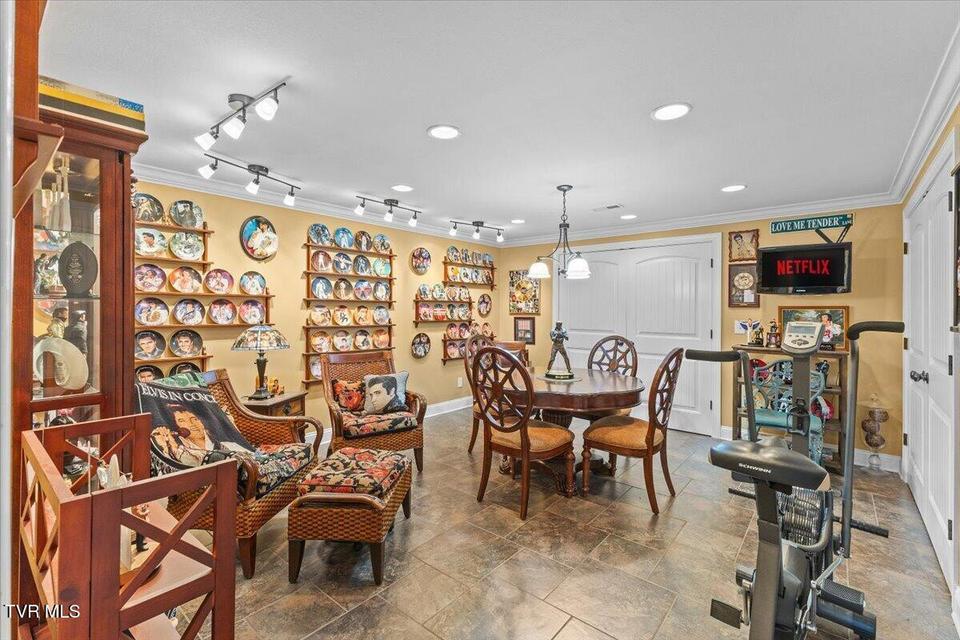 Photo #45: 216 Bridgewater Court