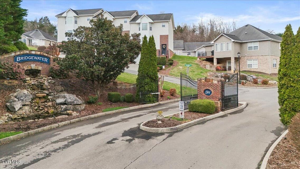 Photo #52: 216 Bridgewater Court