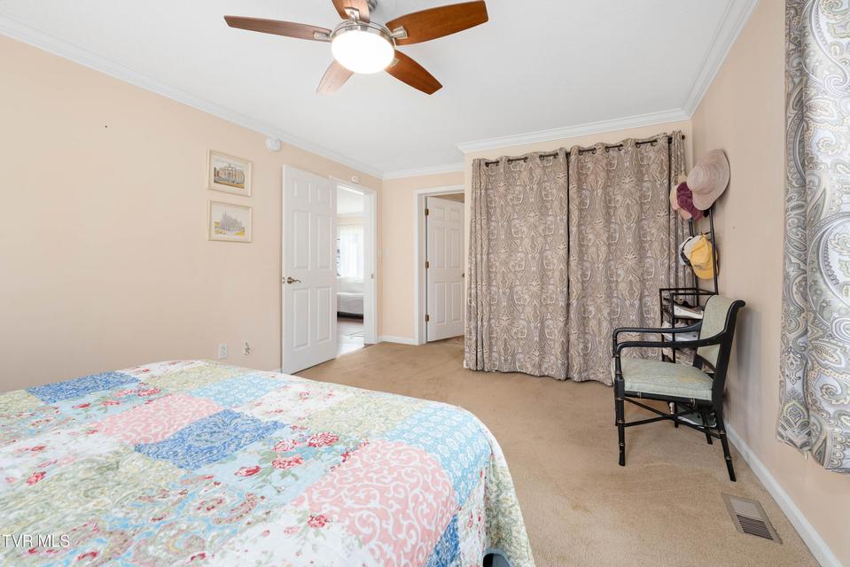 Photo #24: 3402 Walnut Street