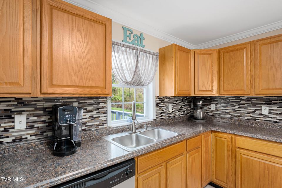 Photo #21: 3402 Walnut Street