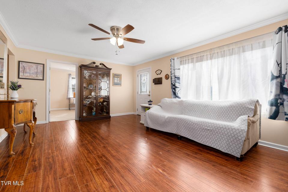 Photo #16: 3402 Walnut Street