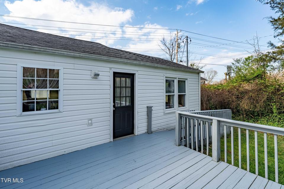 Photo #31: 3402 Walnut Street