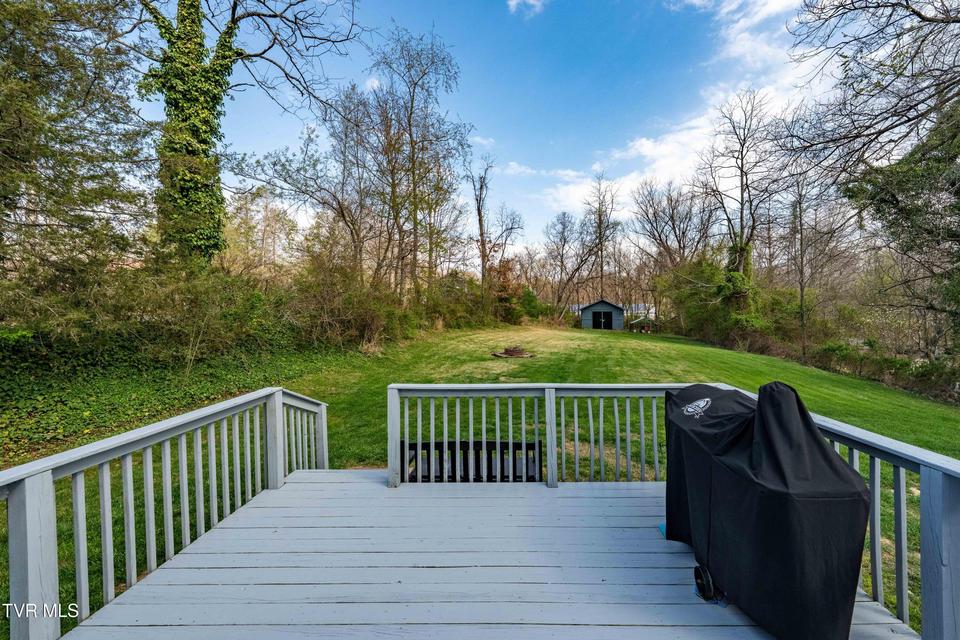 Photo #10: 3402 Walnut Street