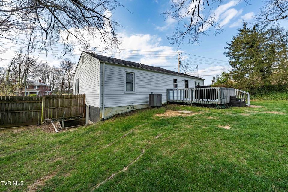 Photo #8: 3402 Walnut Street