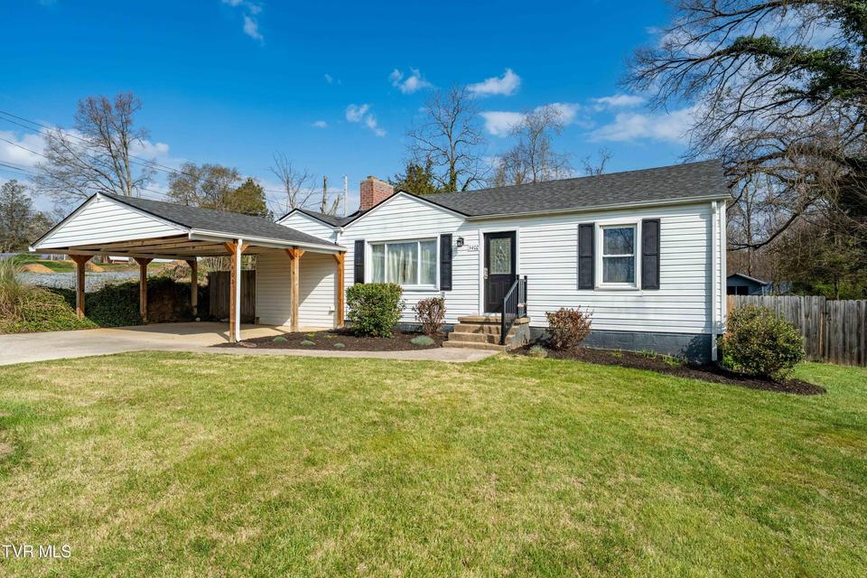 Photo #53: 3402 Walnut Street