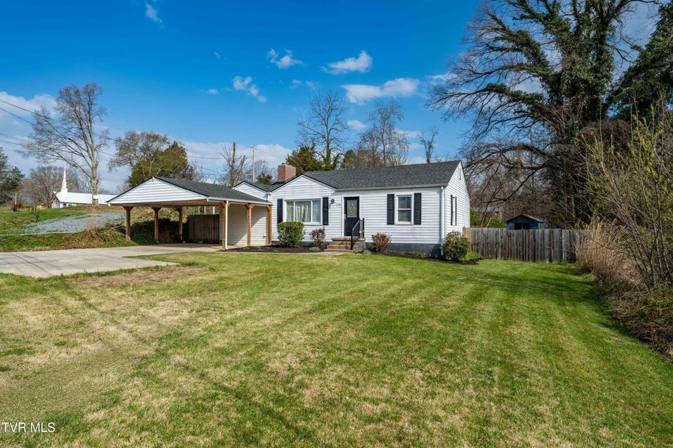 Photo #5: 3402 Walnut Street