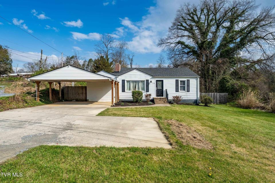 Photo #54: 3402 Walnut Street