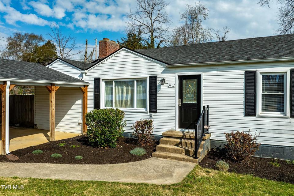 Photo #56: 3402 Walnut Street