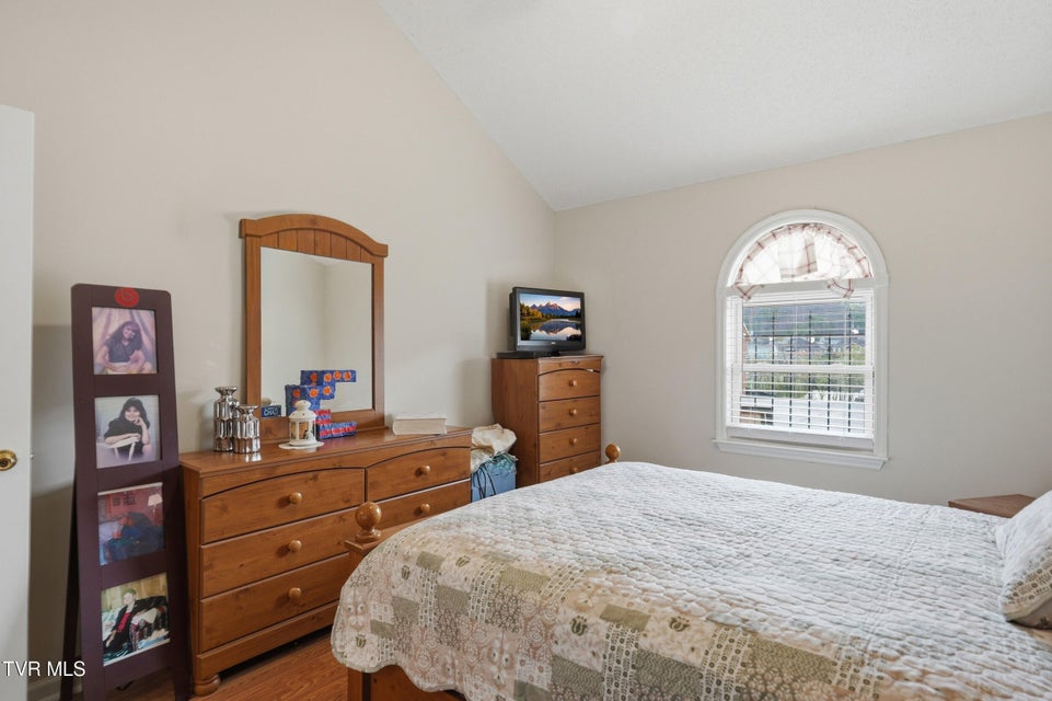 Photo #15: 303 Phoenix Court