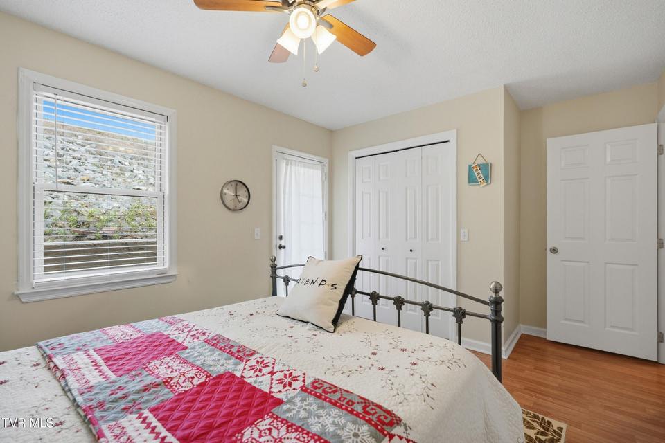 Photo #17: 303 Phoenix Court