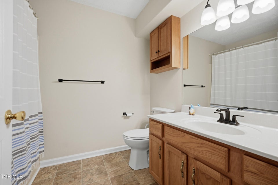 Photo #18: 303 Phoenix Court