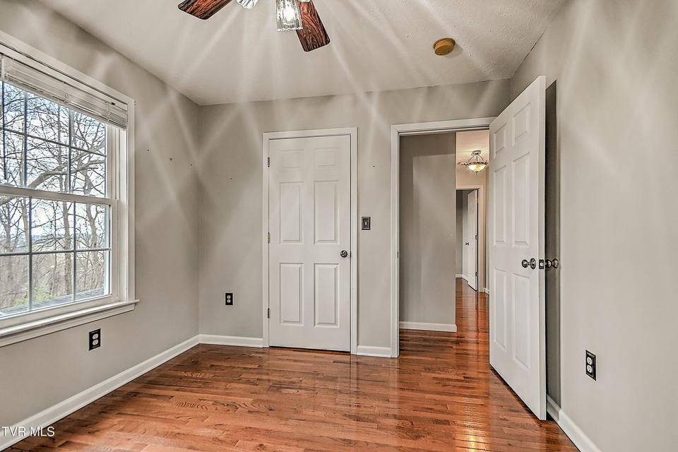 Photo #18: 175 Amberwood Drive