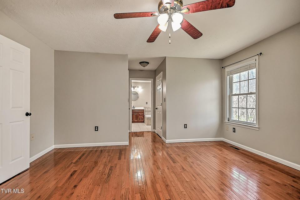 Photo #24: 175 Amberwood Drive