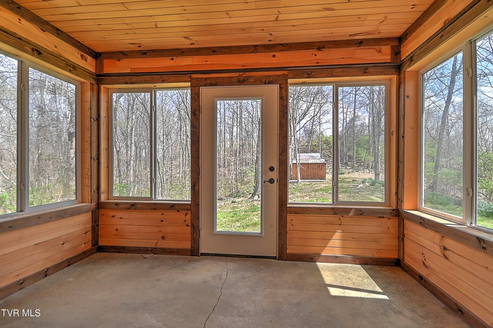 Photo #31: 175 Amberwood Drive