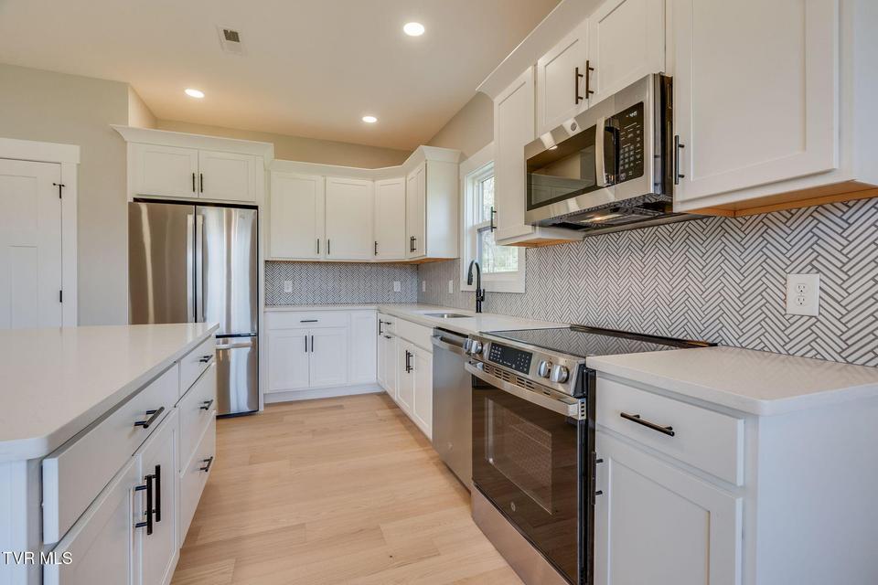 Photo #10: 306 Ty'S Place