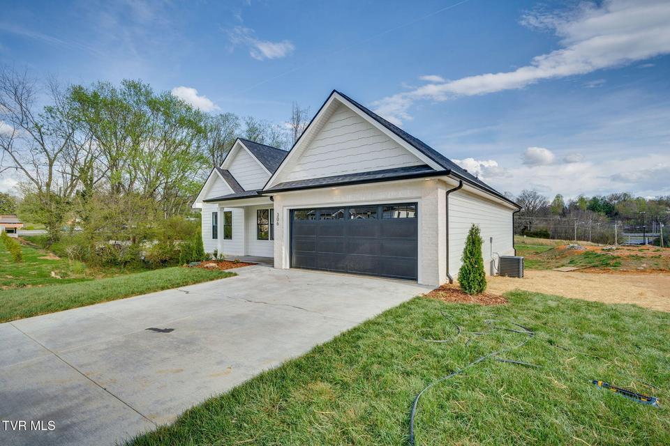 Photo #3: 306 Ty'S Place