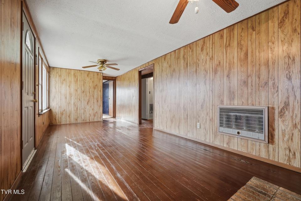 Photo #6: 2376 Highway 81 