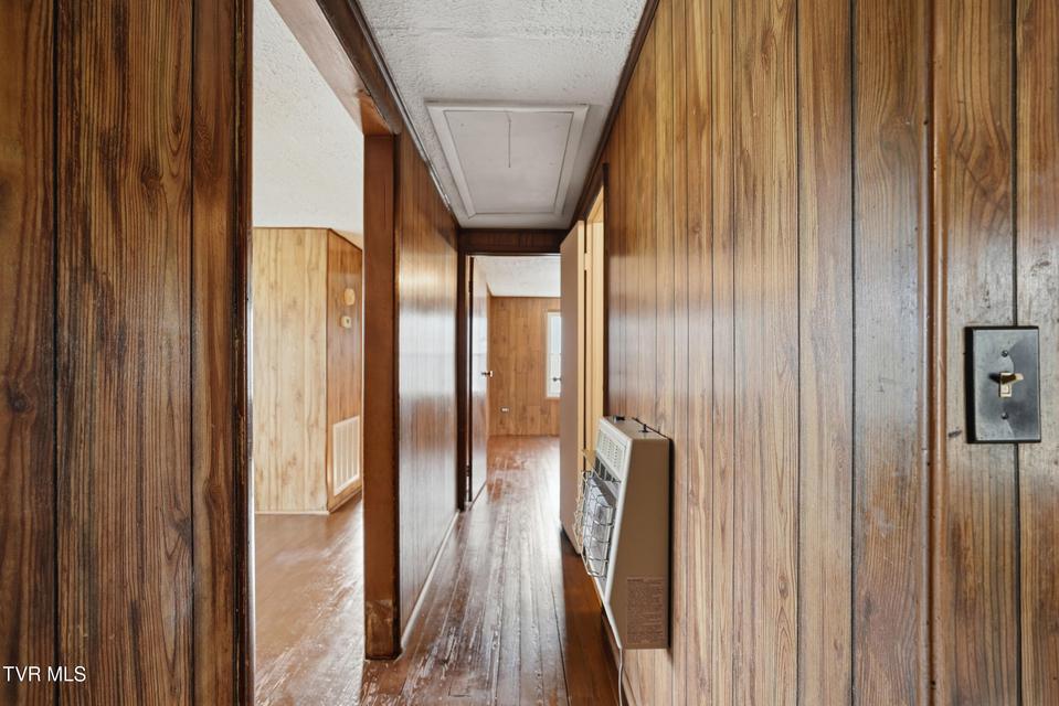 Photo #11: 2376 Highway 81 