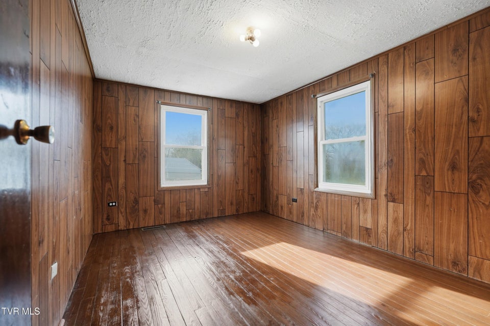 Photo #14: 2376 Highway 81 