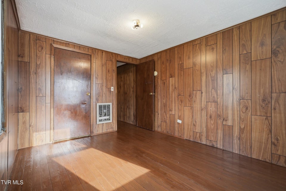 Photo #15: 2376 Highway 81 