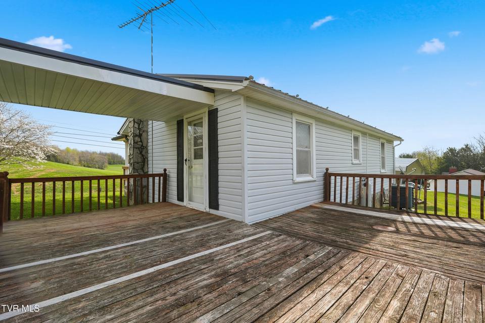 Photo #18: 2376 Highway 81 