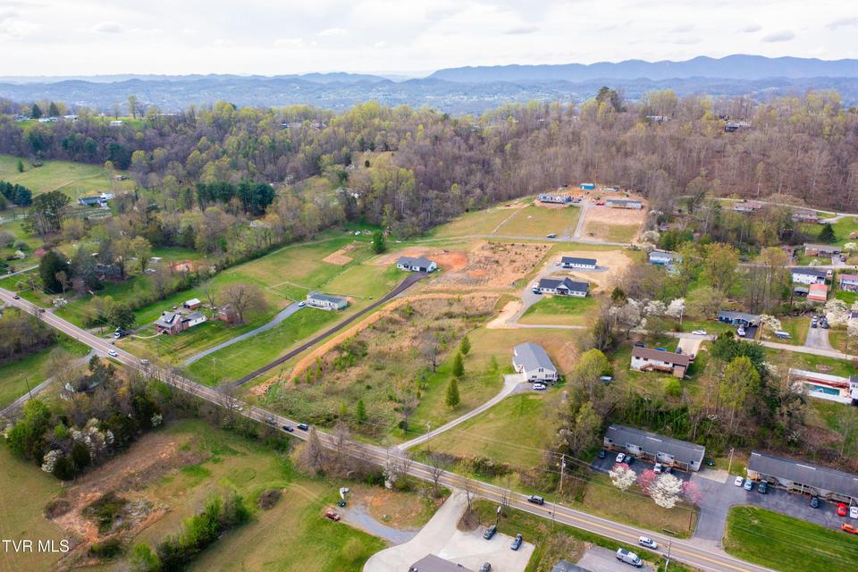 Photo #4: 5036 Memorial Boulevard