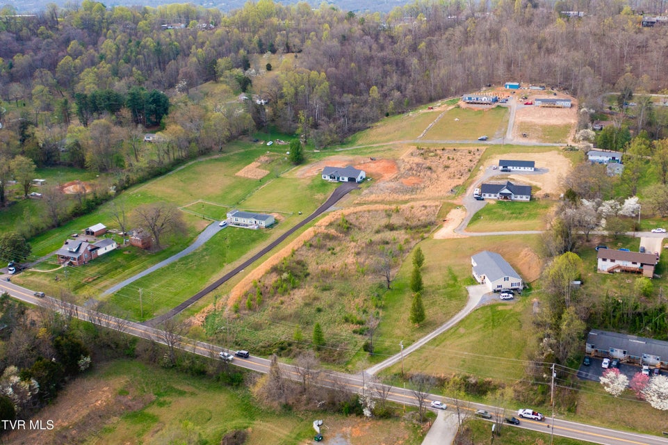 Photo #5: 5036 Memorial Boulevard