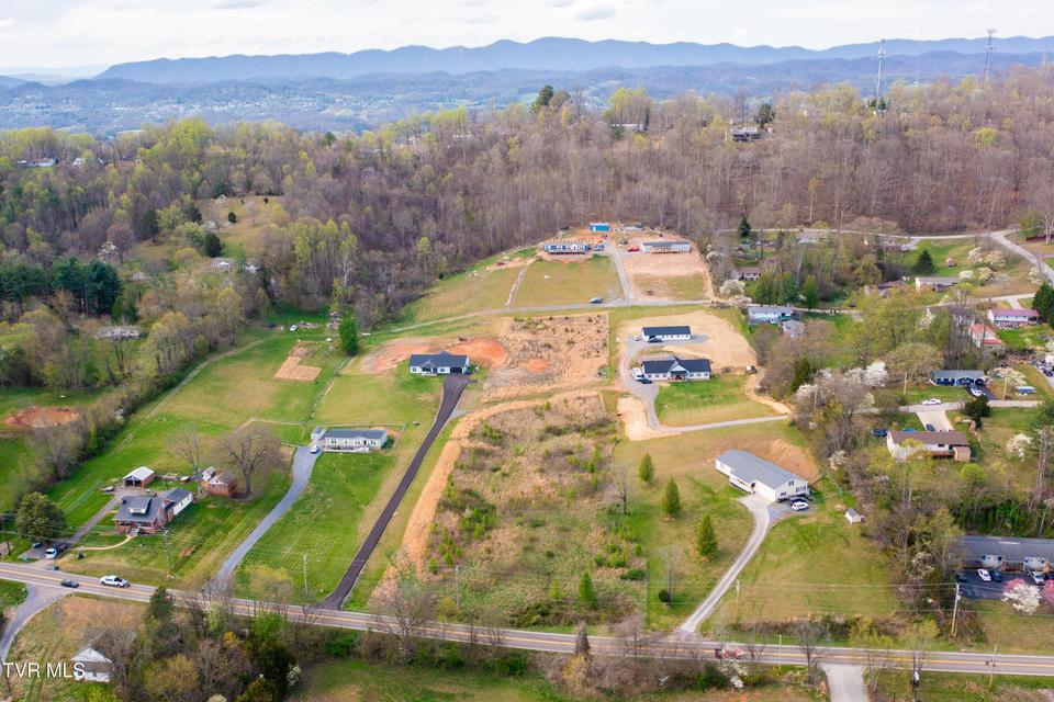 Photo #6: 5036 Memorial Boulevard