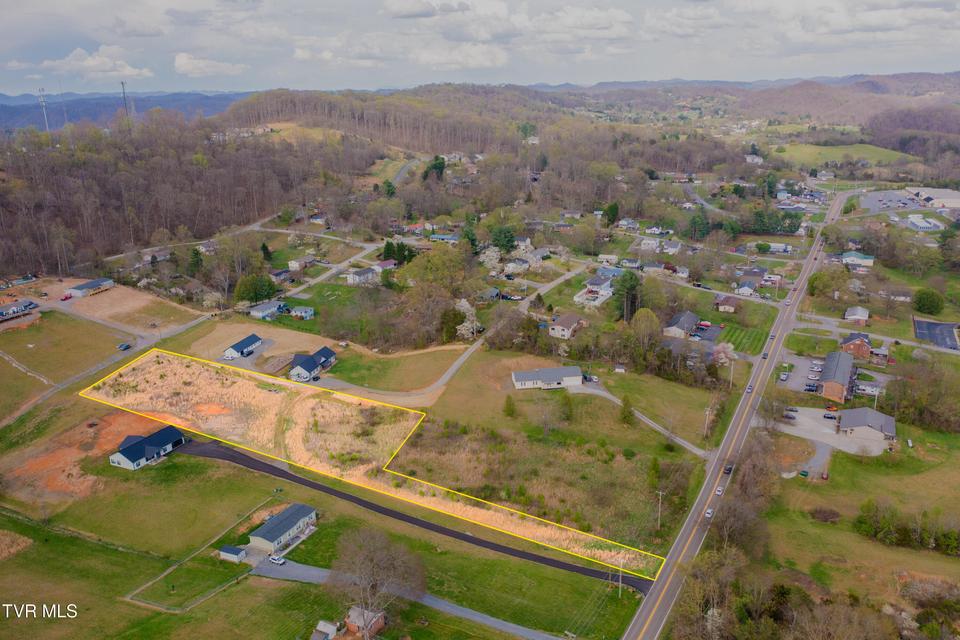 Photo #8: 5036 Memorial Boulevard