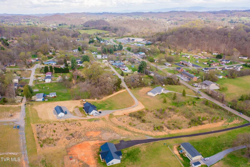 Photo #13: 5036 Memorial Boulevard