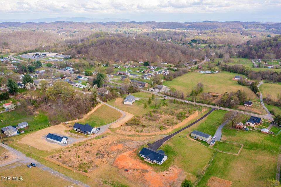 Photo #15: 5036 Memorial Boulevard