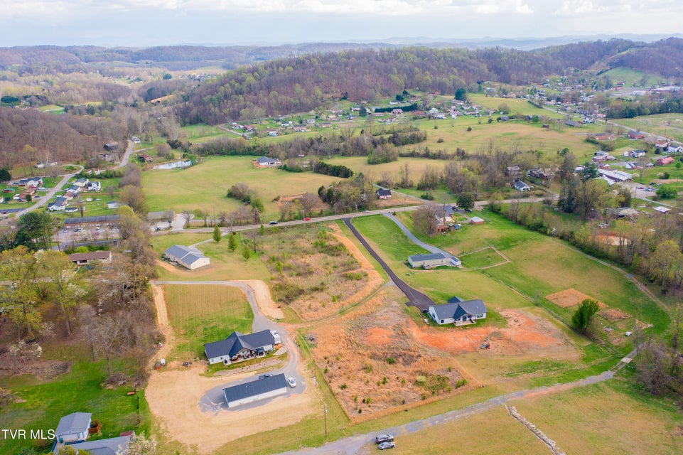 Photo #18: 5036 Memorial Boulevard