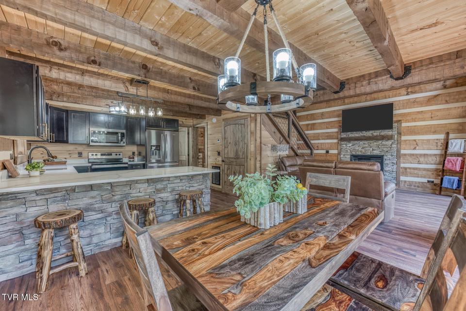 Photo #17: 2579 Black Bear Lane