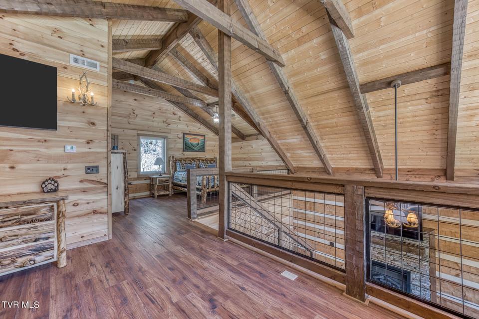 Photo #32: 2579 Black Bear Lane