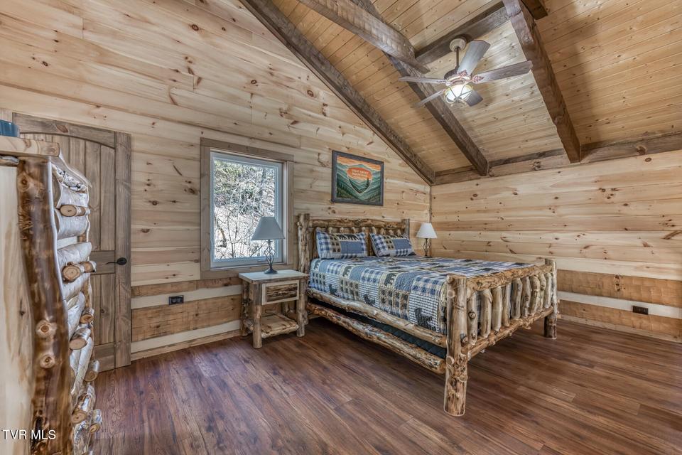 Photo #33: 2579 Black Bear Lane