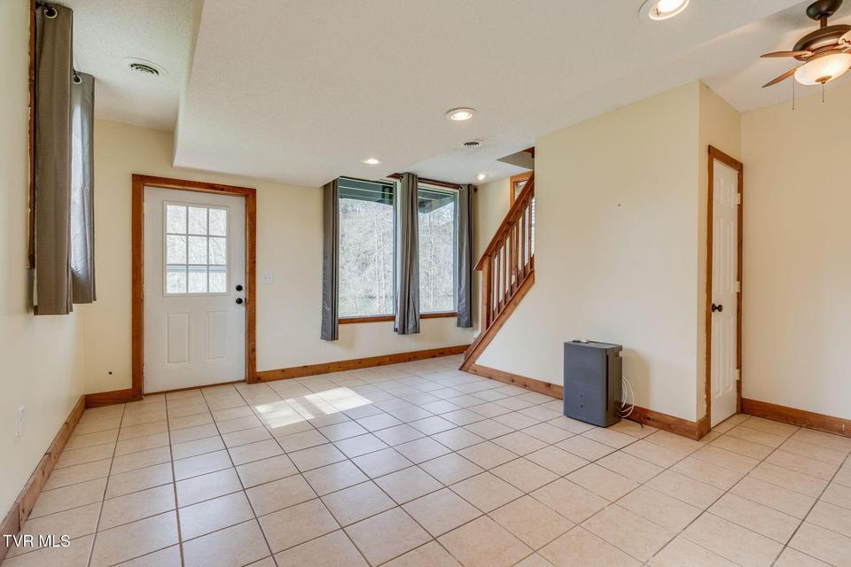 Photo #25: 577 Pitt Road