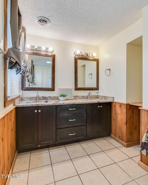 Photo #26: 577 Pitt Road