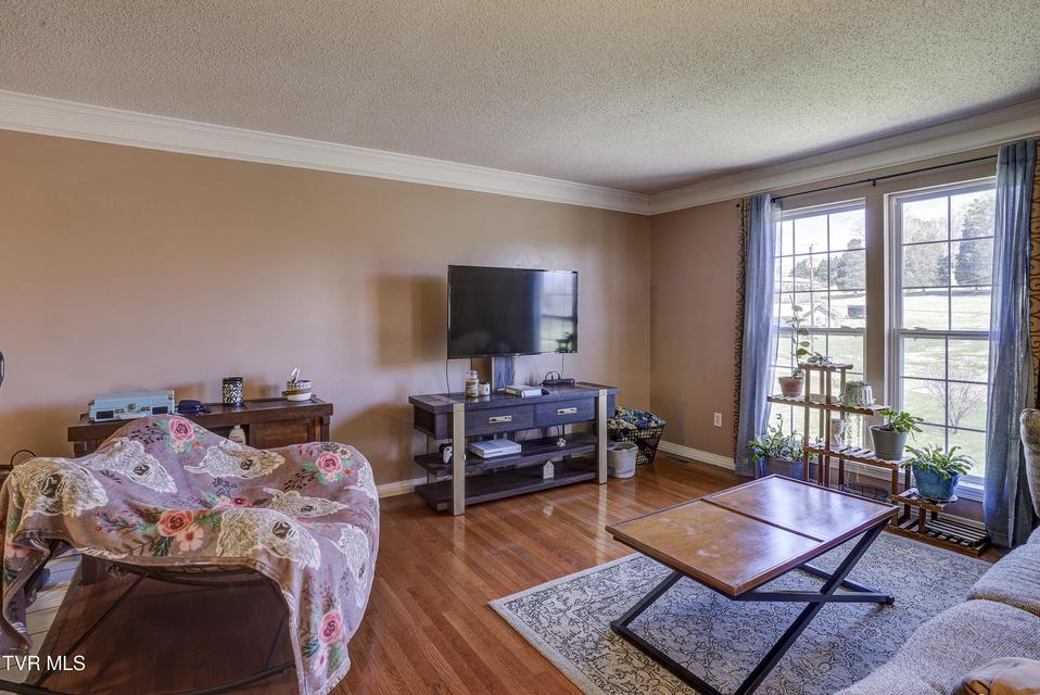 Photo #7: 317 Tipton Street