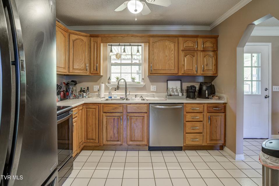 Photo #11: 317 Tipton Street