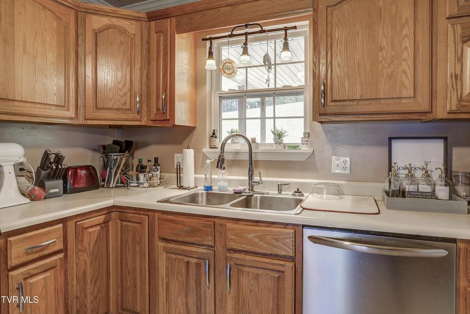 Photo #13: 317 Tipton Street