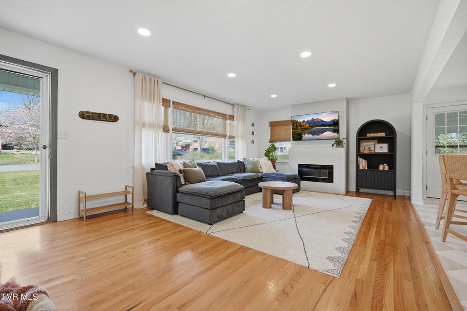 Photo #10: 1503 Linden Street