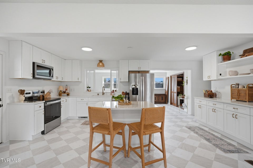 Photo #14: 1503 Linden Street