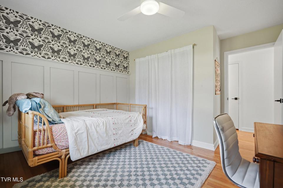 Photo #23: 1503 Linden Street