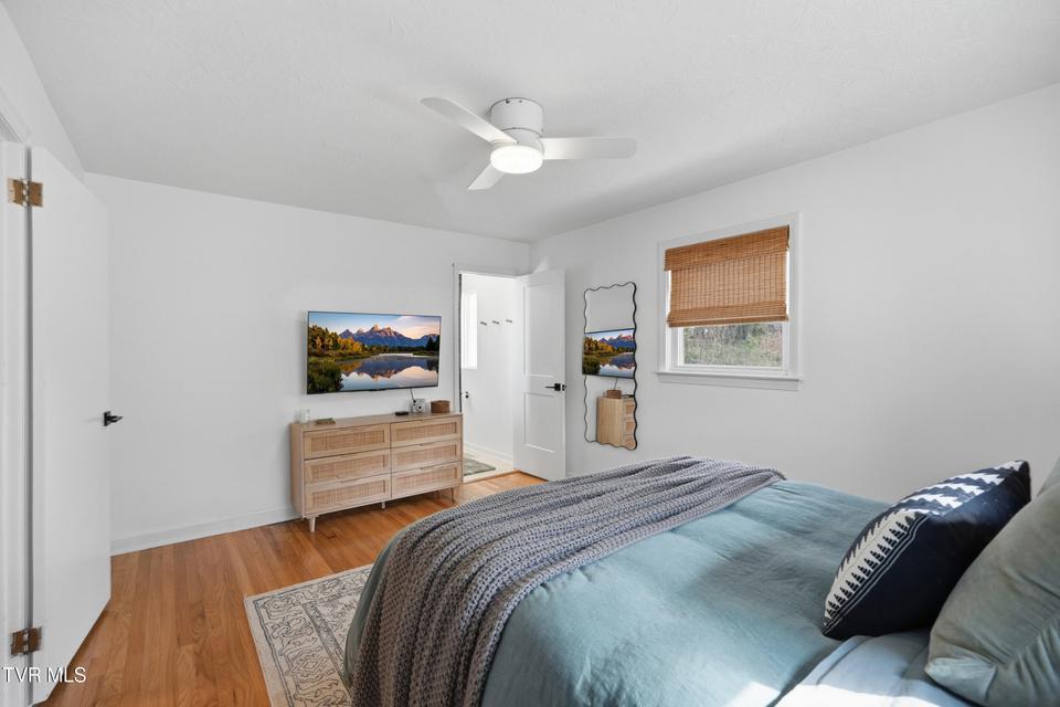 Photo #28: 1503 Linden Street