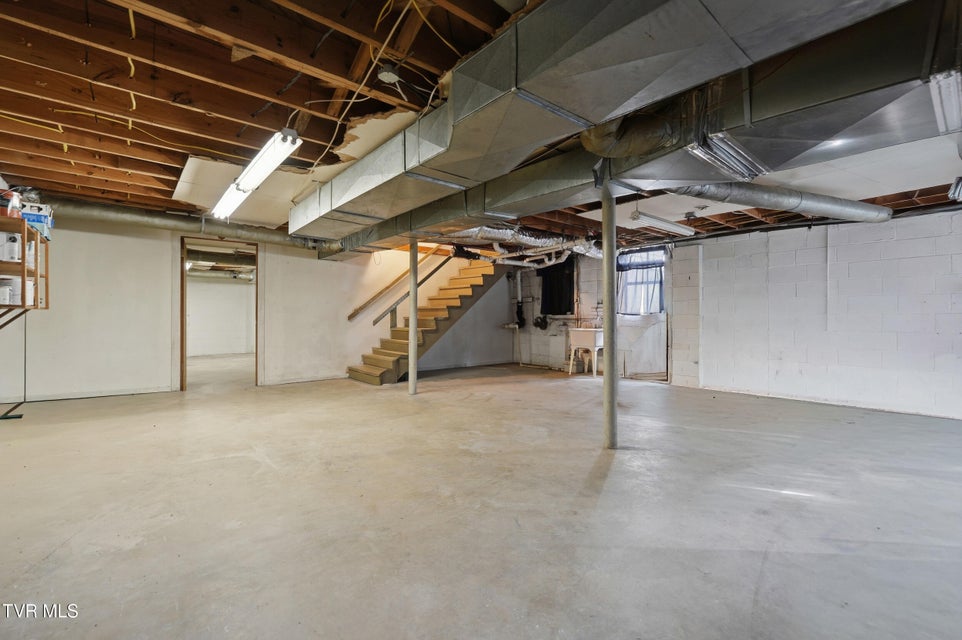 Photo #32: 1503 Linden Street