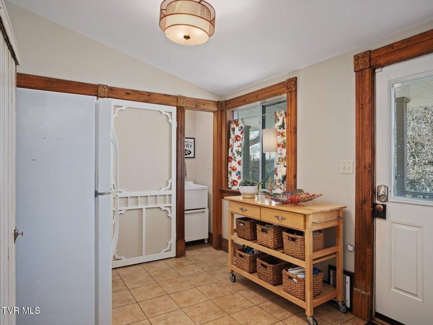 Photo #21: 920 Pennsylvania Avenue